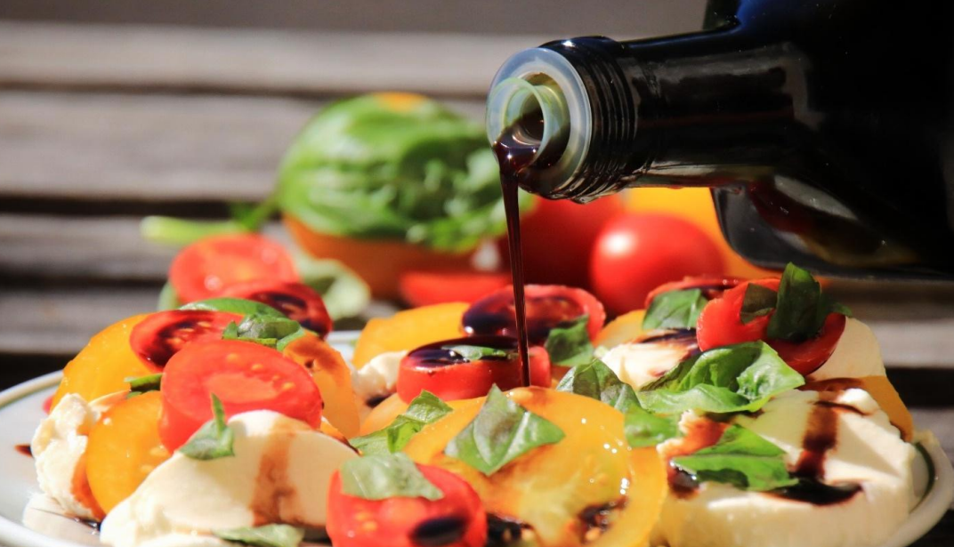 Tomaten-Mozzarella-Salat
